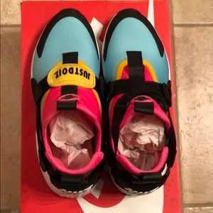 Nike Air Huarache City